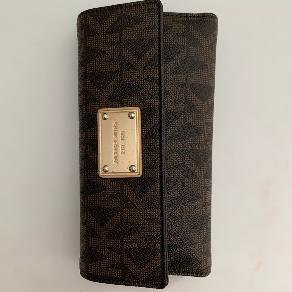 Michael Kors wallet